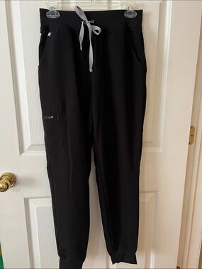 Figs Black Women's Drawstring Jogger Scrub Pants